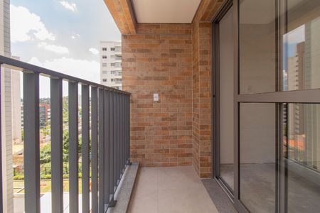 Varanda de kitnet/studio à venda com 1 quarto, 24m² em Chácara Klabin, São Paulo