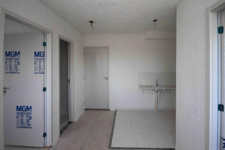 Sala de apartamento para alugar com 2 quartos, 2m² em Parque São Lourenço, São Paulo