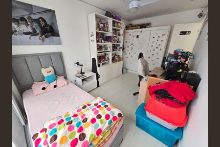 Quarto de casa de condomínio à venda com 3 quartos, 230m² em Taquara, Rio de Janeiro