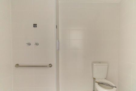 Banheiro de kitnet/studio à venda com 1 quarto, 24m² em Tatuapé, São Paulo