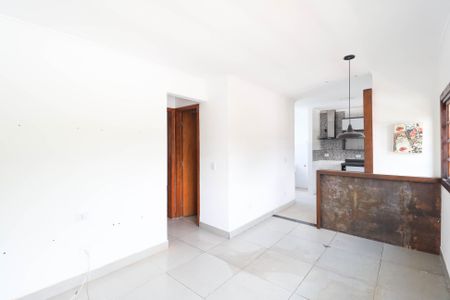 Casa para alugar com 2 quartos, 60m² em Jardim Virginia Bianca, São Paulo