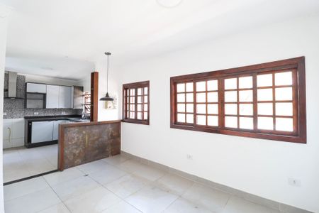 Casa para alugar com 2 quartos, 60m² em Jardim Virginia Bianca, São Paulo