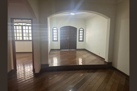 Casa à venda com 4 quartos, 132m² em Tauá, Rio de Janeiro