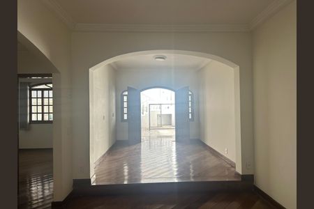 Casa à venda com 4 quartos, 132m² em Tauá, Rio de Janeiro