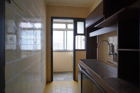 Cozinha de apartamento à venda com 1 quarto, 45m² em Parque Santa Fé, Porto Alegre