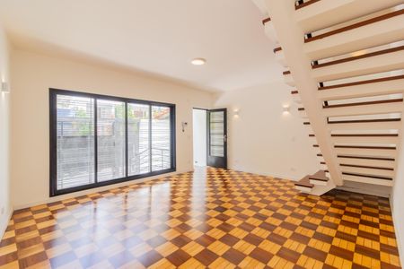 Sala de casa à venda com 4 quartos, 170m² em Jardim Vera Cruz, São Paulo