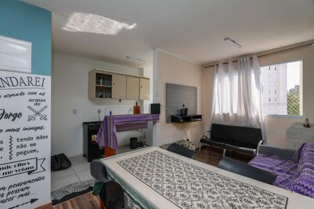 Sala de apartamento para alugar com 2 quartos, 48m² em Vila Suzana, São Paulo