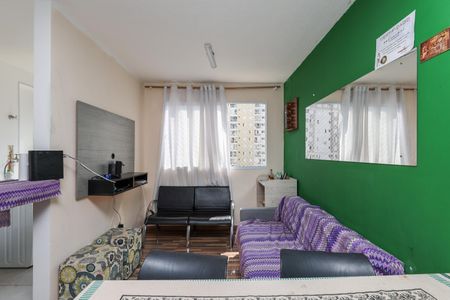 Sala de apartamento para alugar com 2 quartos, 48m² em Vila Suzana, São Paulo