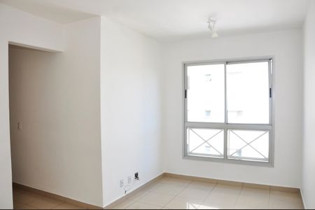 Detalhe - Sala e Sala de Jantar de apartamento à venda com 2 quartos, 49m² em Vila Cruz das Almas, São Paulo