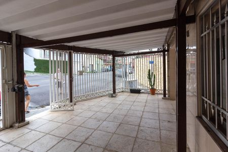 Garagem de casa para alugar com 2 quartos, 110m² em Jardim Munhoz, Guarulhos