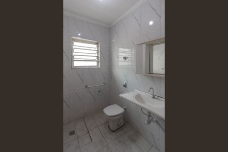 Banheiro de casa para alugar com 2 quartos, 110m² em Jardim Munhoz, Guarulhos