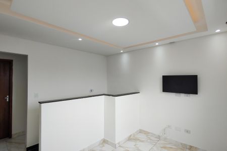 Sala de casa de condomínio para alugar com 2 quartos, 45m² em Vila Assuncao, Praia Grande