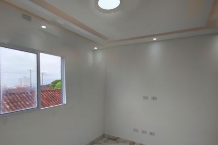 Sala de casa de condomínio para alugar com 2 quartos, 45m² em Vila Assuncao, Praia Grande