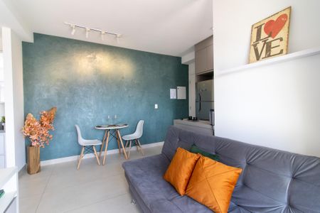 Sala de apartamento à venda com 1 quarto, 40m² em Cambuí, Campinas