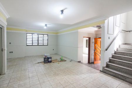 Sala 1 de casa para alugar com 3 quartos, 329m² em Brasil, Uberlândia