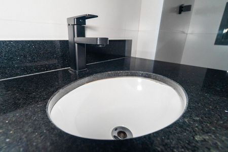 Banheiro de kitnet/studio à venda com 1 quarto, 28m² em Jardim Oriental, São Paulo