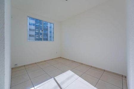 Quarto de apartamento para alugar com 2 quartos, 42m² em Vila Ouro Preto, Duque de Caxias