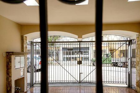 Vista da sala de casa à venda com 3 quartos, 130m² em Vila Gomes Cardim, São Paulo