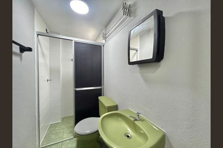 Banheiro de kitnet/studio à venda com 1 quarto, 34m² em Centro, São Leopoldo