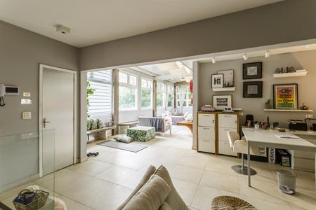 Sala de casa à venda com 7 quartos, 290m² em Vila Nova Conceição, São Paulo