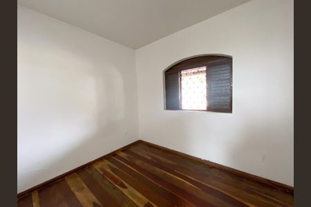 Casa para alugar com 3 quartos, 100m² em Santa Cruz Industrial, Contagem