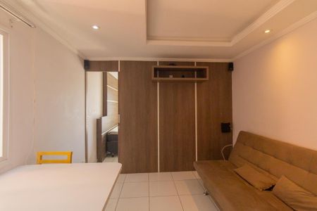 Sala/Cozinha de apartamento para alugar com 1 quarto, 42m² em Cristo Rei, Curitiba
