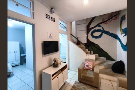 Sala de casa para alugar com 8 quartos, 100m² em Liberdade, São Paulo