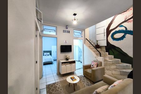 Sala de casa para alugar com 8 quartos, 100m² em Liberdade, São Paulo