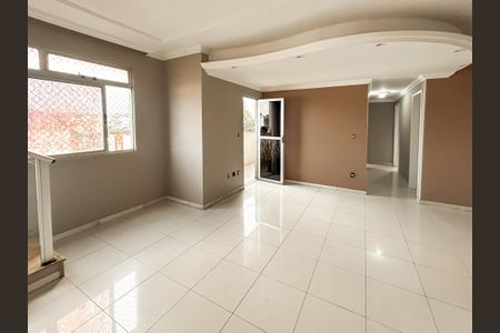 Apartamento à venda com 4 quartos, 156m² em Serrano, Belo Horizonte