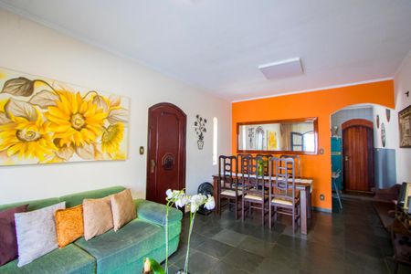 Casa à venda com 4 quartos, 200m² em Vila Scarpelli, Santo André