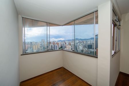 VARANDA de apartamento à venda com 4 quartos, 126m² em Barro Preto, Belo Horizonte
