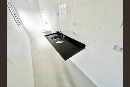 Cozinha e Área de Serviço de apartamento para alugar com 2 quartos, 39m² em Água Fria, São Paulo
