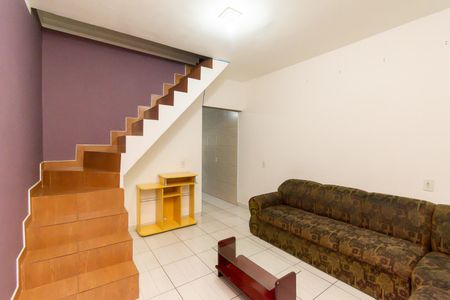 Sala de casa para alugar com 1 quarto, 130m² em Jardim Sonia Maria, São Paulo