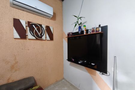 Sala de casa à venda com 3 quartos, 70m² em Cidade Satélite Íris, Campinas