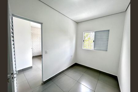 Quarto de kitnet/studio para alugar com 1 quarto, 22m² em Portal dos Gramados, Guarulhos