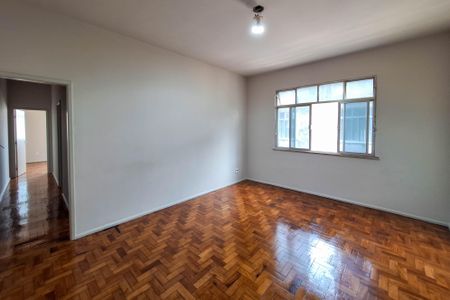 Sala de apartamento para alugar com 2 quartos, 100m² em Centro, Niterói