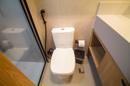 Banheiro de kitnet/studio à venda com 1 quarto, 31m² em Jardim das Acacias, São Paulo