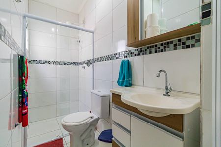 Banheiro de kitnet/studio para alugar com 2 quartos, 25m² em Vila Sao Luis, São Paulo