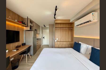 Quarto de kitnet/studio para alugar com 0 quarto, 24m² em Cidade Monções, São Paulo