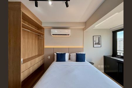 Quarto de kitnet/studio para alugar com 0 quarto, 24m² em Cidade Monções, São Paulo