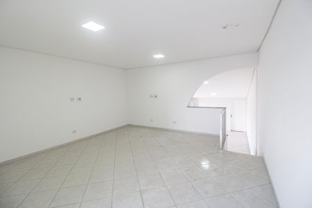 Sala de casa para alugar com 2 quartos, 90m² em Jardim Silveira, Barueri
