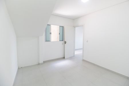 Quarto de casa para alugar com 1 quarto, 70m² em Jardim Silveira, Barueri