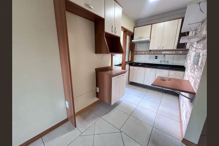 Cozinha de apartamento para alugar com 2 quartos, 58m² em Jardim Botânico, Porto Alegre