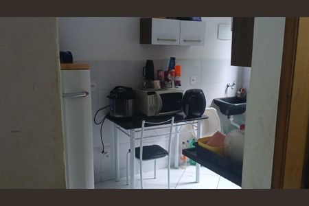 Cozinha de apartamento para alugar com 2 quartos, 45m² em Itanhangá, Rio de Janeiro