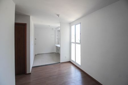 Sala de apartamento para alugar com 2 quartos, 42m² em Jardim Alvorada, Nova Iguaçu