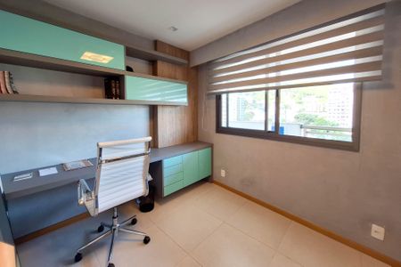 Quarto 1 de apartamento à venda com 2 quartos, 65m² em Santa Rosa, Niterói