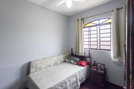 Quarto 1 de casa à venda com 3 quartos, 196m² em Vila Jardim Leblon, Belo Horizonte