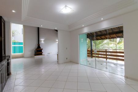 Casa para alugar com 4 quartos, 346m² em Jardim Botânico (sousas), Campinas