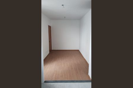 Sala de apartamento para alugar com 2 quartos, 41m² em Vila Perracini, Poá