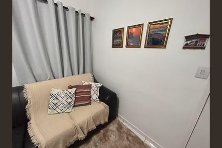 Sala de apartamento para alugar com 2 quartos, 65m² em Jacutinga, Mesquita